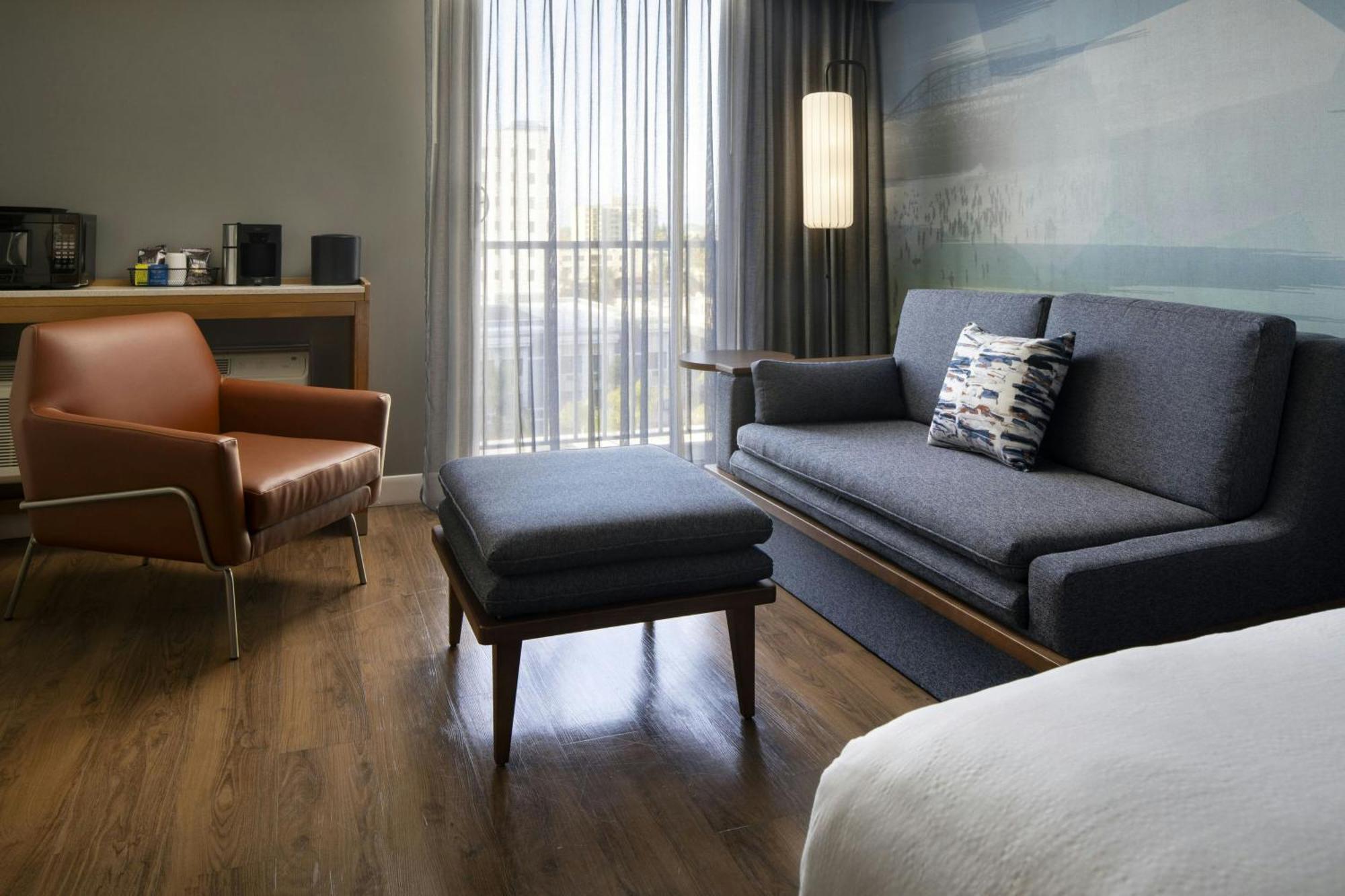 Courtyard By Marriott Long Beach Downtown Ngoại thất bức ảnh
